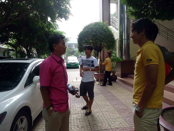 Ông Hoàng Anh Tuấn cho biết huấn luyện viên trưởng Phan Thanh Hùng cũng thu xếp đến Nha Trang trong ngày hôm nay.